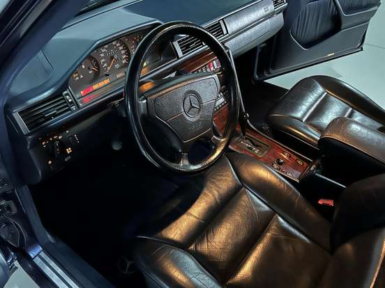 MERCEDES-BENZ-E 320-1994