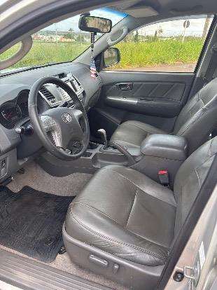 TOYOTA-HILUX-2013