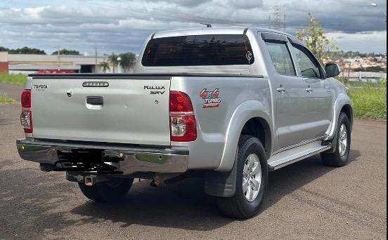 TOYOTA-HILUX-3.0 SRV 4X4 CD 16V TURBO INTERCOOLER DIESEL 4P AUTOMÁTICO TOYOTA-HILUX-2013