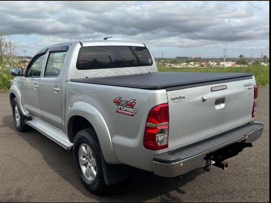 TOYOTA-HILUX-3.0 SRV 4X4 CD 16V TURBO INTERCOOLER DIESEL 4P AUTOMÁTICO TOYOTA-HILUX-2013