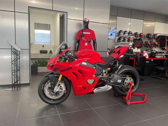 DUCATI-PANIGALE V4 S DUCATI-PANIGALE V4 S-2024