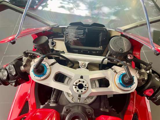 DUCATI-PANIGALE V4 S DUCATI-PANIGALE V4 S-2024