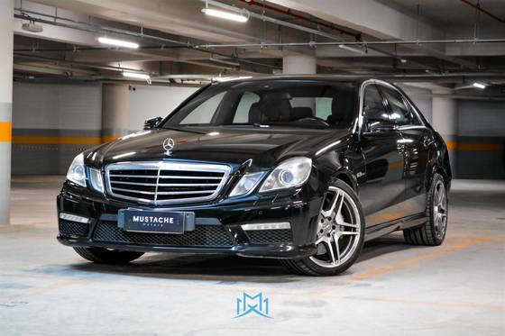 Mercedes-Benz E 63 AMG 6.2 Sedan V8 32V Gasolina 4P Automático