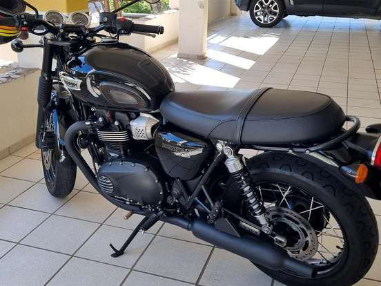 TRIUMPH-BONNEVILLE T100 BLACK 900 TRIUMPH-BONNEVILLE T100 BLACK 900-2020