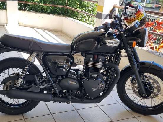 TRIUMPH-BONNEVILLE T100 BLACK 900 TRIUMPH-BONNEVILLE T100 BLACK 900-2020