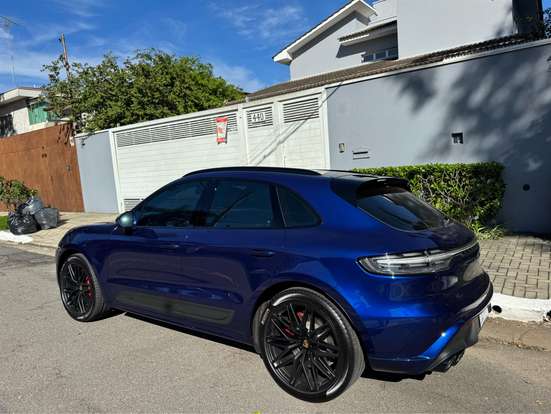 PORSCHE-MACAN-2022