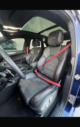 PORSCHE-MACAN-2022