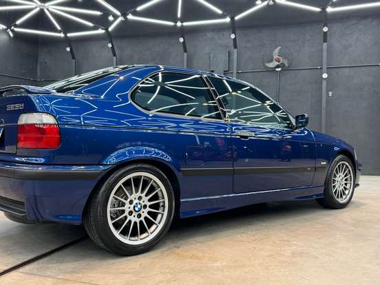 BMW-323Ti-1999
