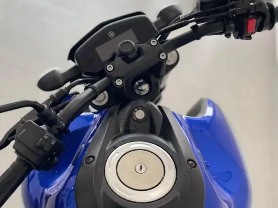 YAMAHA-FZ15 FAZER CONNECTED ABS YAMAHA-FZ15 FAZER CONNECTED ABS-2025