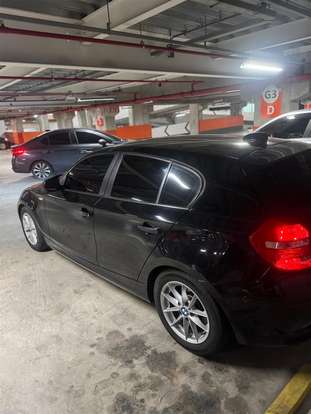 BMW-118i-2010