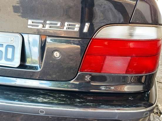 BMW-528i-2.8 SEDAN 24V GASOLINA 4P AUTOMÁTICO BMW-528i-2000