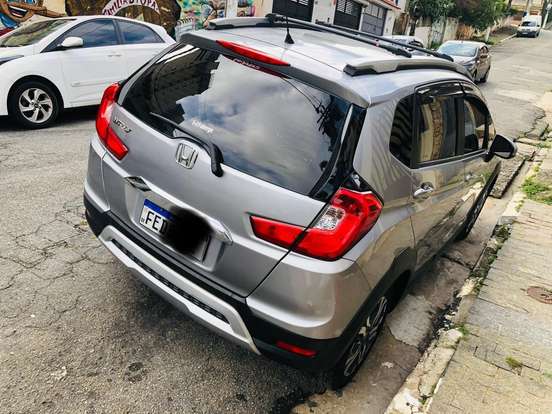 HONDA-WR-V-2018