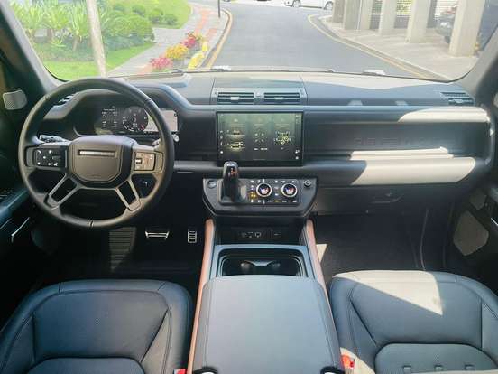 LAND ROVER-DEFENDER-2022