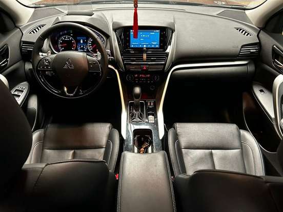 MITSUBISHI-ECLIPSE CROSS-1.5 MIVEC TURBO GASOLINA HPE CVT MITSUBISHI-ECLIPSE CROSS-2023