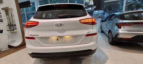 HYUNDAI-TUCSON-2024