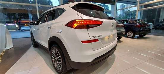 HYUNDAI-TUCSON-2024