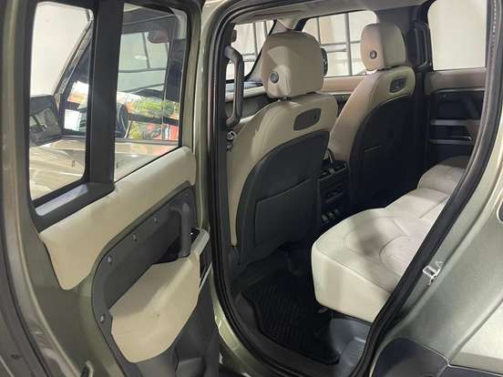 LAND ROVER-DEFENDER-2.0 P300 GASOLINA 110 SE AWD AUTOMÁTICO LAND ROVER-DEFENDER-2020
