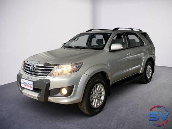 TOYOTA HILUX SW4 2.7 SR 4X2 16V FLEX 4P AUTOMÁTICO