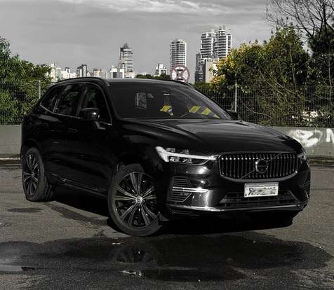 VOLVO-XC60-2022