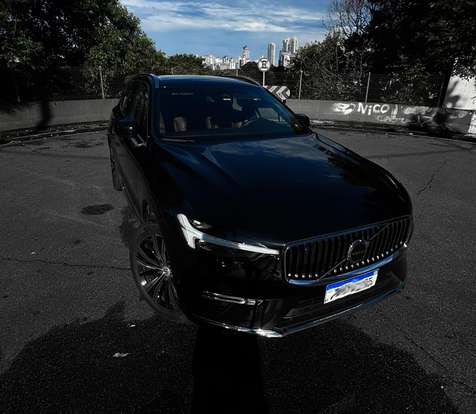 VOLVO-XC60-2022