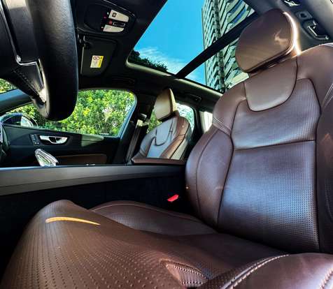 VOLVO-XC60-2022