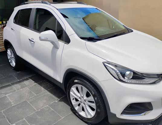 CHEVROLET-TRACKER-2018
