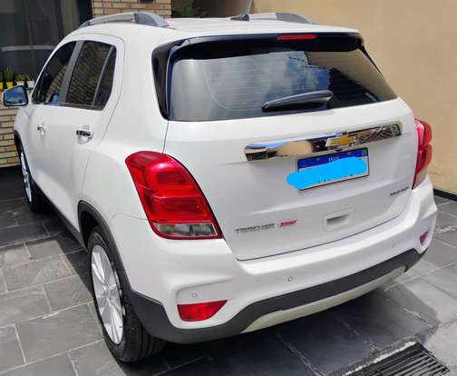 CHEVROLET-TRACKER-2018
