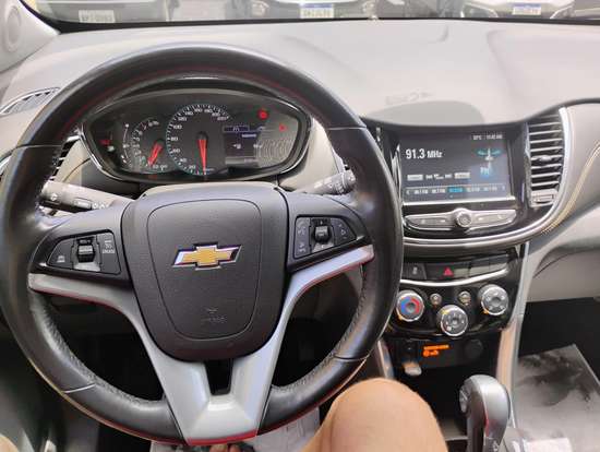 CHEVROLET-TRACKER-2018