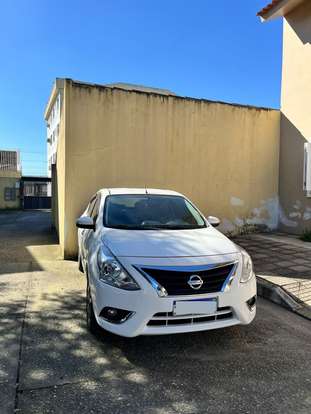 NISSAN-VERSA-2018