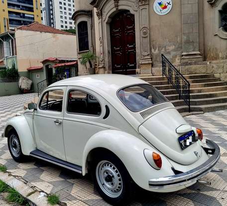 VOLKSWAGEN-FUSCA-1982