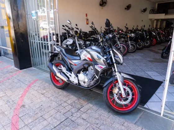 HONDA CB TWISTER HONDA CB TWISTER