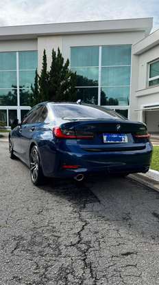 BMW-320i-2021