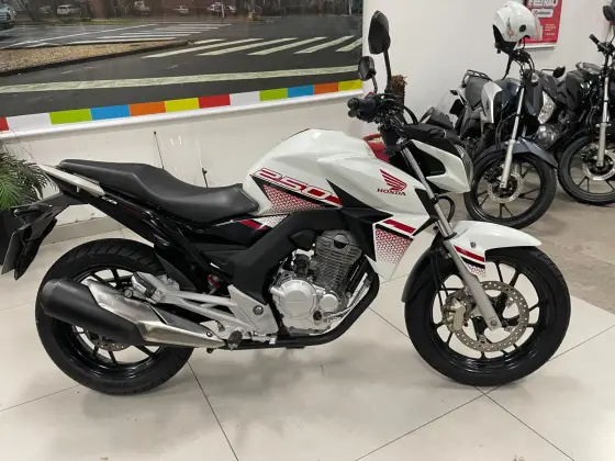 HONDA CB TWISTER HONDA CB TWISTER