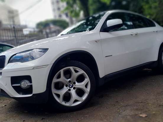 BMW-X6-3.0 35I 4X4 COUPÉ 6 CILINDROS 24V GASOLINA 4P AUTOMÁTICO BMW-X6-2011