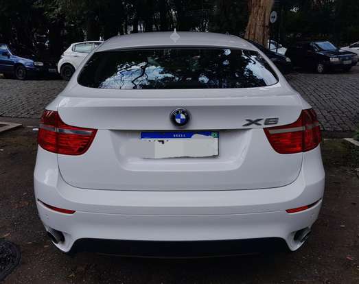 BMW-X6-2011