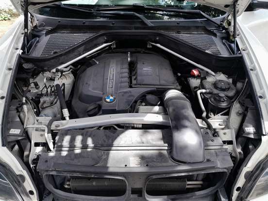 BMW-X6-2011