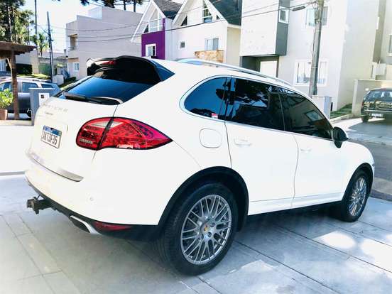 PORSCHE-CAYENNE-3.6 4X4 V6 24V GASOLINA 4P TIPTRONIC PORSCHE-CAYENNE-2011