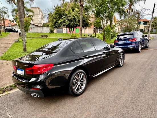 BMW-530e-2019