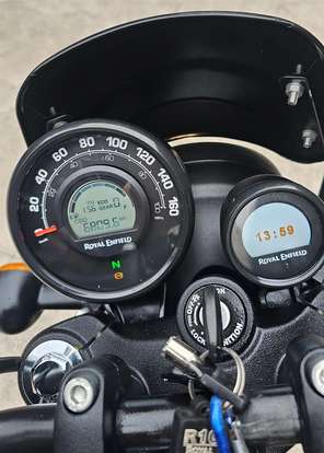 ROYAL ENFIELD-HUNTER 350-2024