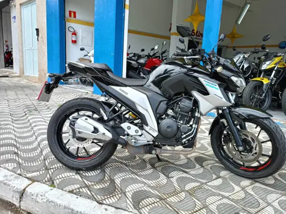 YAMAHA FZ25 FAZER ABS 