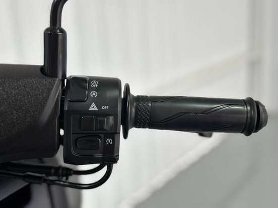 YAMAHA-NMAX CONNECTED 160 SE ABS-2023