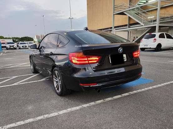 BMW-320i-2014