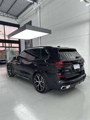 BMW-X5-2023
