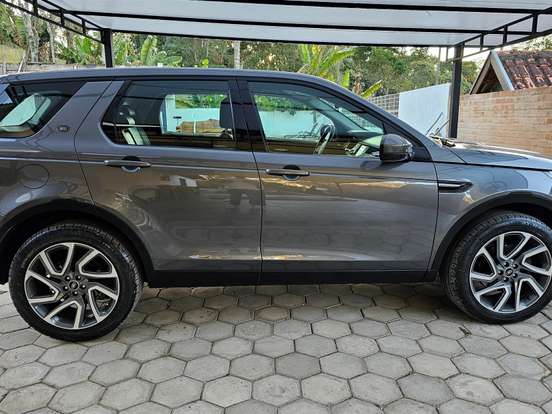 LAND ROVER-DISCOVERY SPORT-2.0 16V SI4 TURBO GASOLINA SE 4P AUTOMÁTICO LAND ROVER-DISCOVERY SPORT-2015