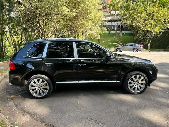 PORSCHE-CAYENNE-2006