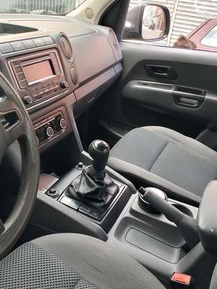 VOLKSWAGEN-AMAROK-2012