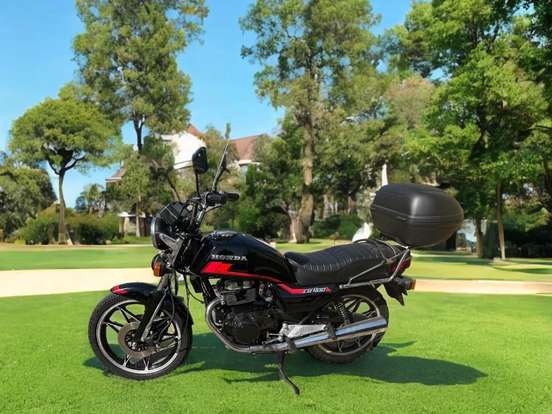 HONDA-CB 400 II HONDA-CB 400 II-1982