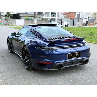 PORSCHE-911-2020