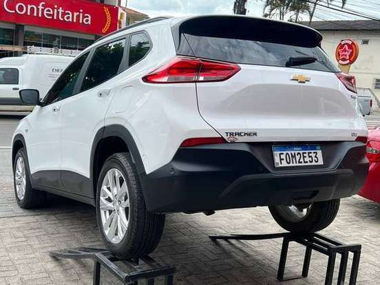 CHEVROLET-TRACKER-2021