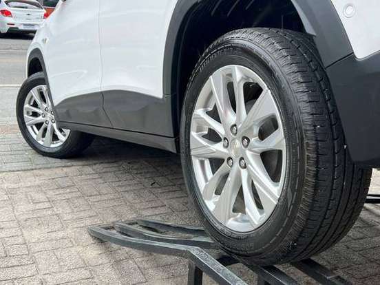 CHEVROLET-TRACKER-2021
